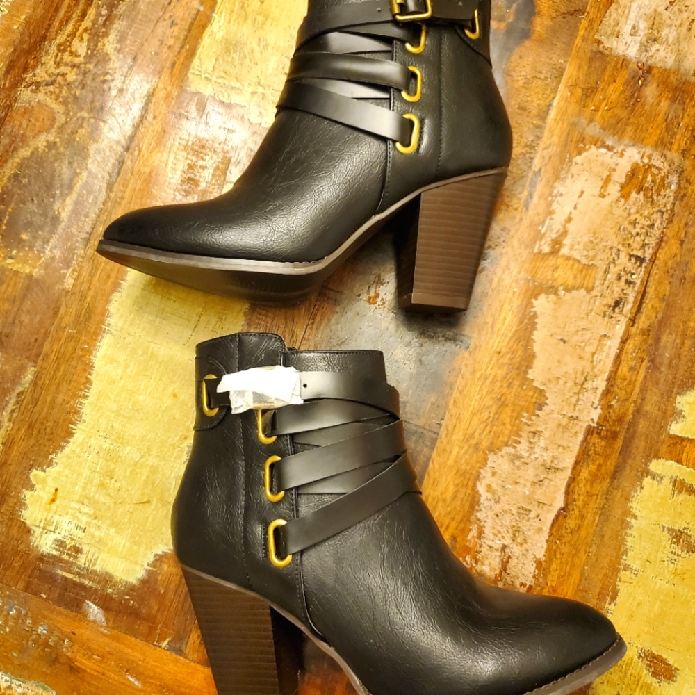 Black ankle booties